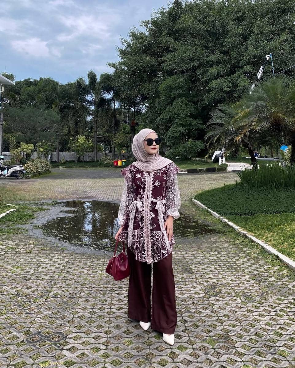 OOTD Lebaran ala Novi Akmalya