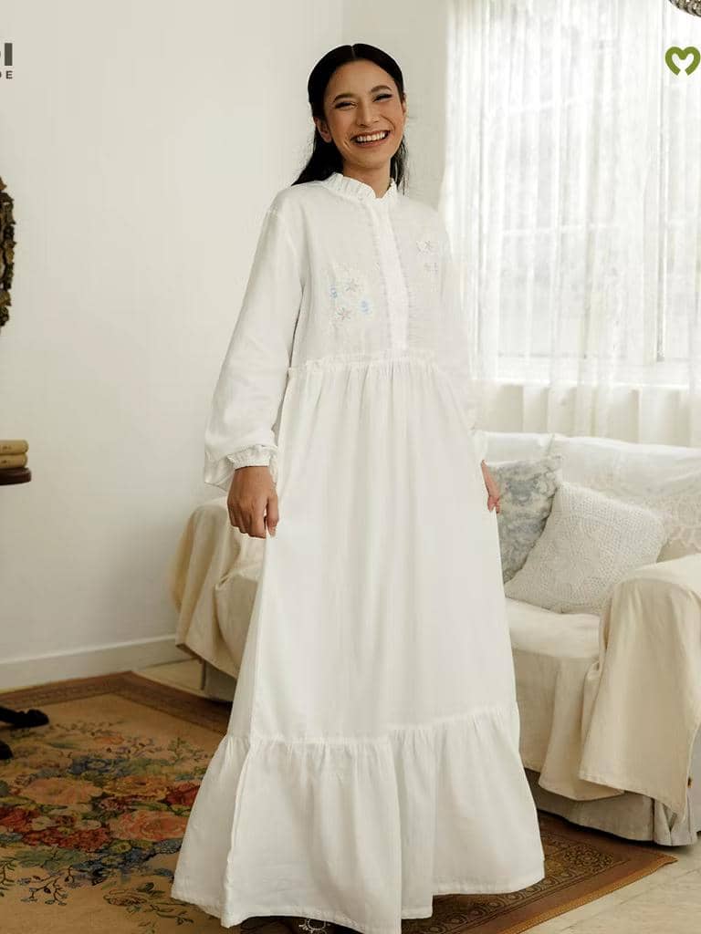 ilustrasi gamis Lebaran 2026