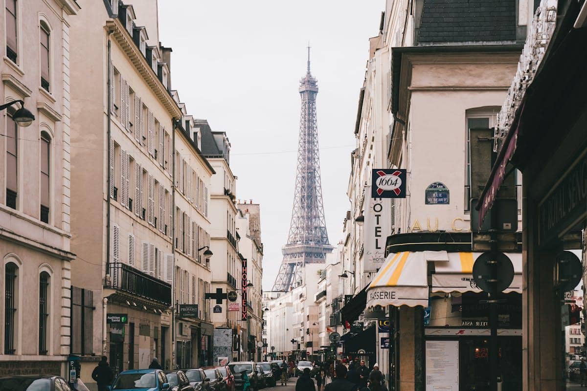 ilustrasi kuliah di Prancis melalui beasiswa France Exelence