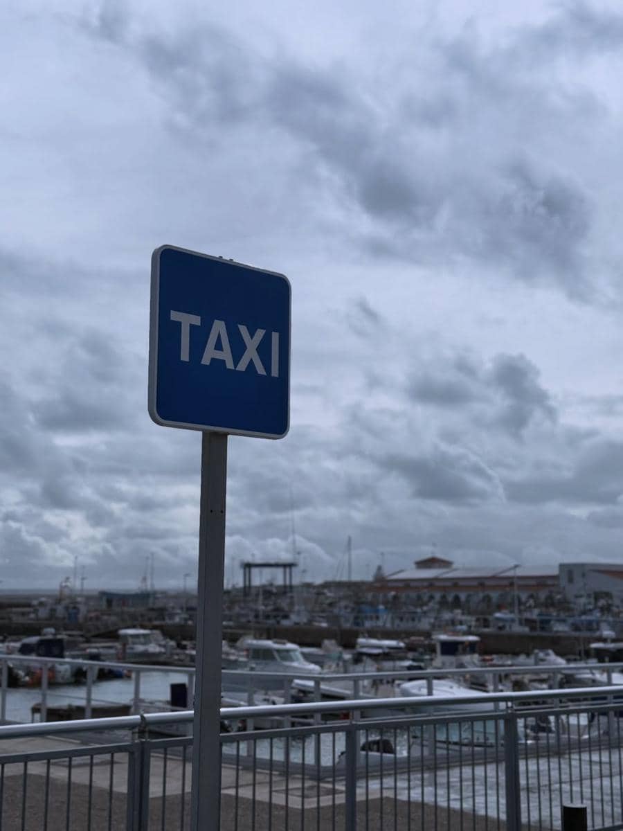 Ricky Harun dan Herfiza jalan-jalan di Kota Tarifa