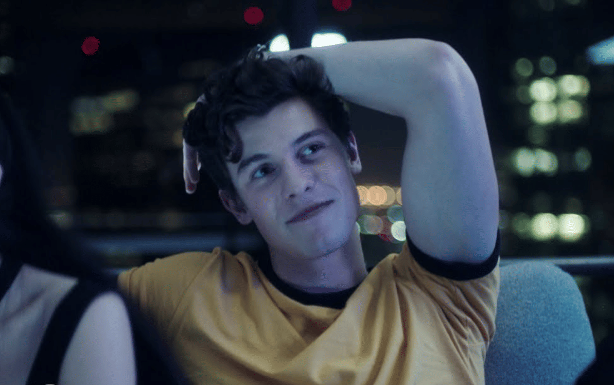 Shawn Mendes dalam video musik "Lost In Japan"