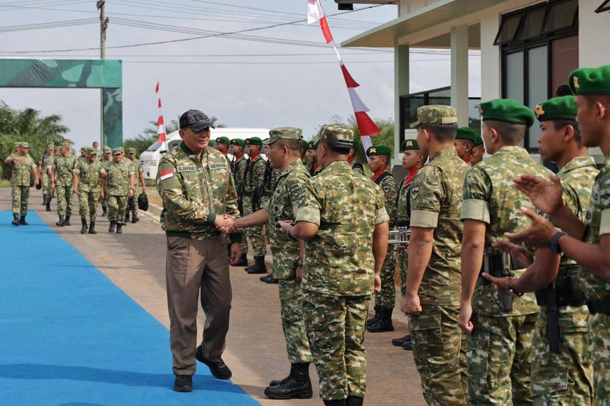 Kunjungi Yonif TP 892 Lampung, Menhan Minta Berikan Manfaat ke Warga