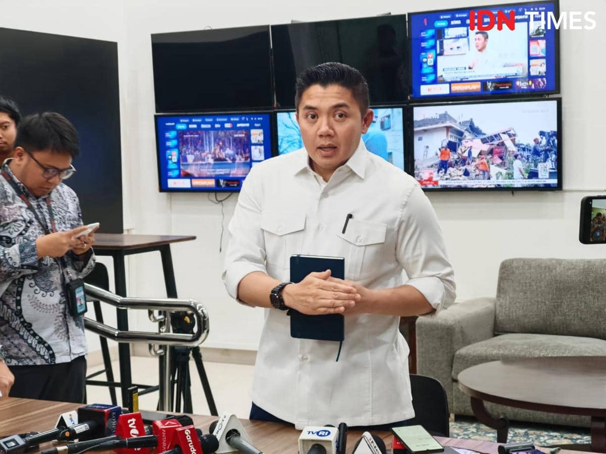 Teddy Sebut Prabowo Tanggung Sendiri Kelebihan Biaya ke Luar Negeri