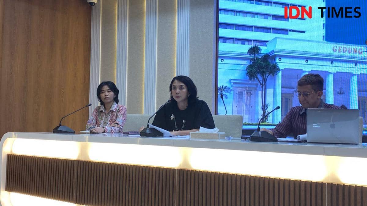 Jubir I Kemlu RI, Yvonne Mewengkang. 