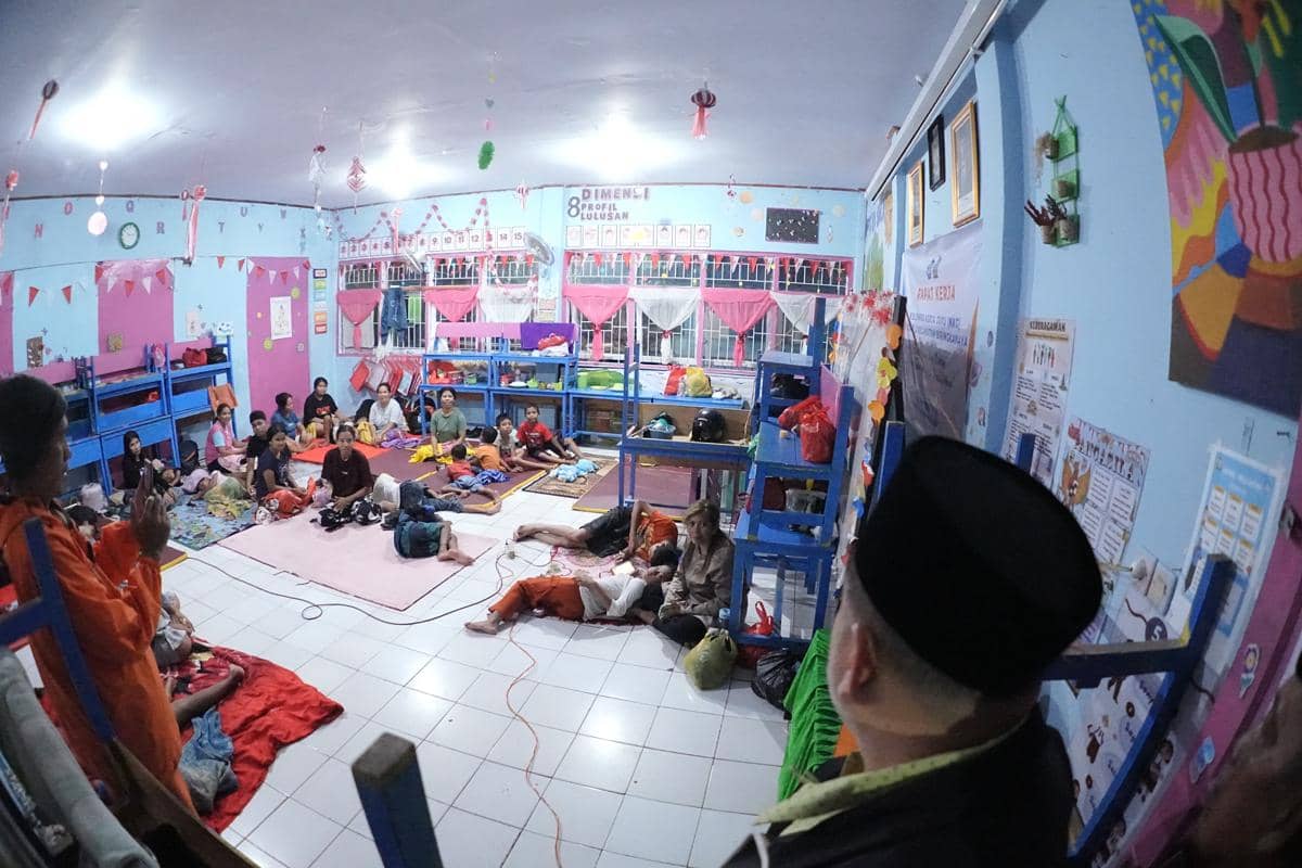 Munafri Tinjau Posko Banjir Biringkanaya, Pastikan Logistik Warga Aman