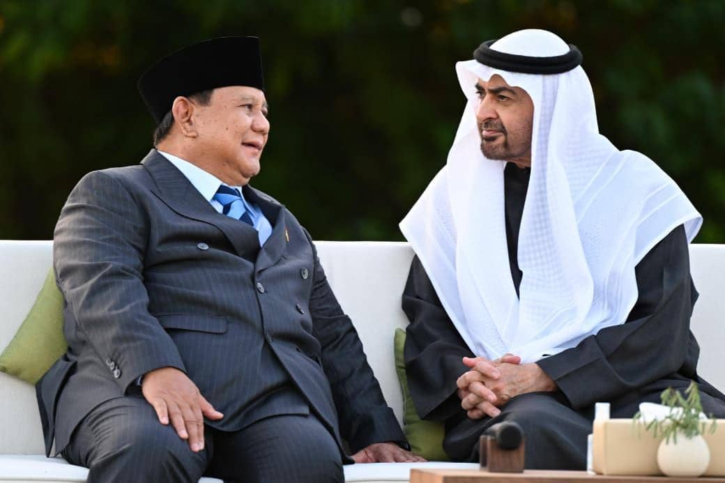 Presiden Prabowo Subianto bertemu dengan Presiden Persatuan Emirat Arab (PEA), Sheikh Mohammed bin Zayed Al Nahyan (MBZ) (dok. BPMI Sekretariat Presiden)