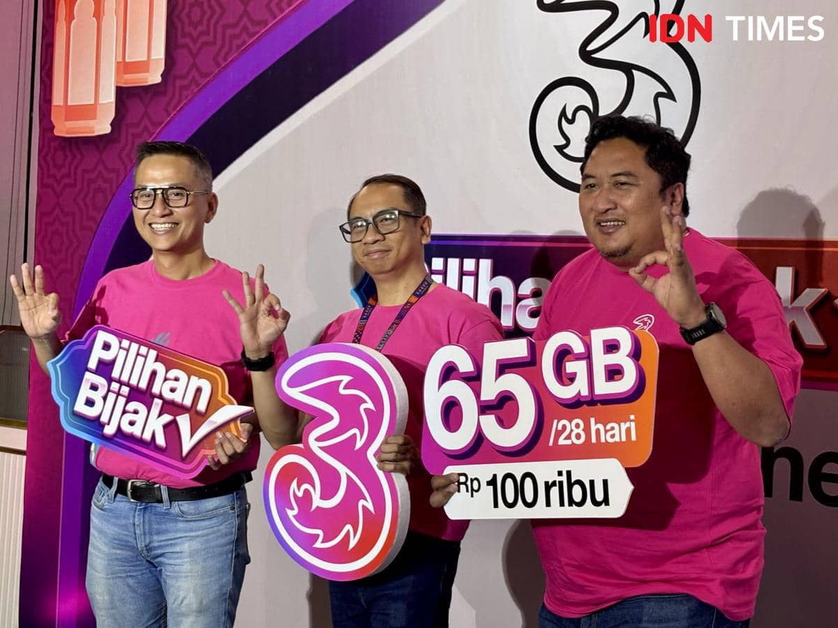 Kampanya #PilihanBijak yang dilakukan Tri di Semarang, Kamis (26/2/2026). (IDN Times/Dhana Kencana)