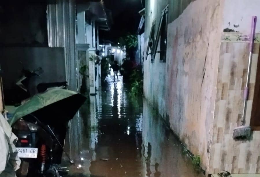 Hujan Deras Sejak Sore, Dua Desa di Malang Terendam Banjir 