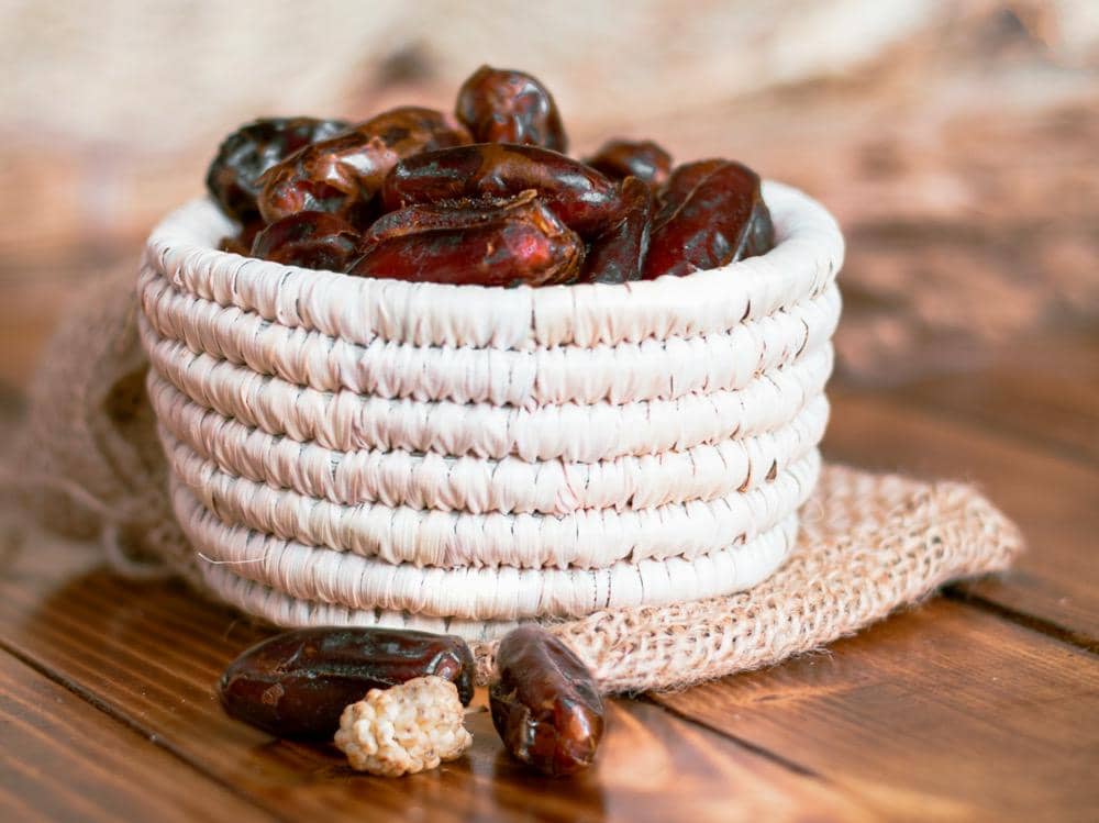 ilustrasi kurma yang sudah dicuci