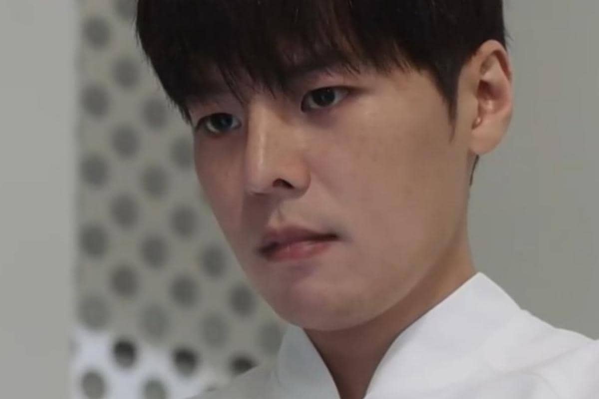 Still cut Bloody Flower