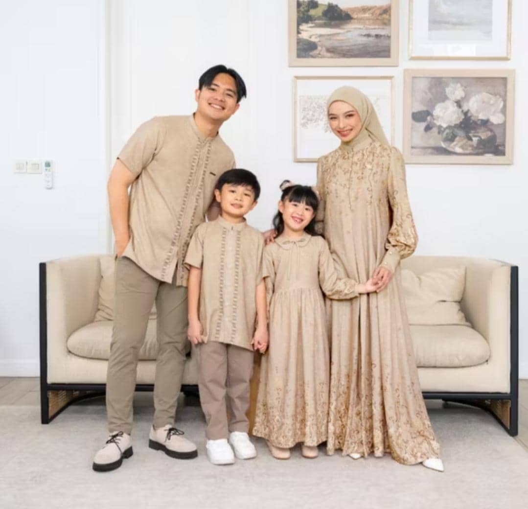 Inspirasi gamis ibu dan anak lebaran 2026