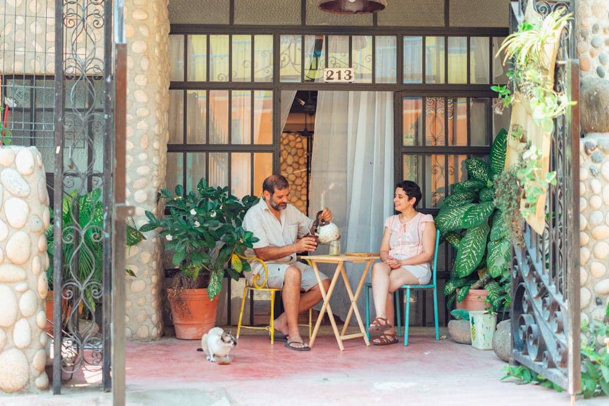 5 Tips Menyulap Teras Rumah Jadi Spot Santai Nyaman saat Lebaran