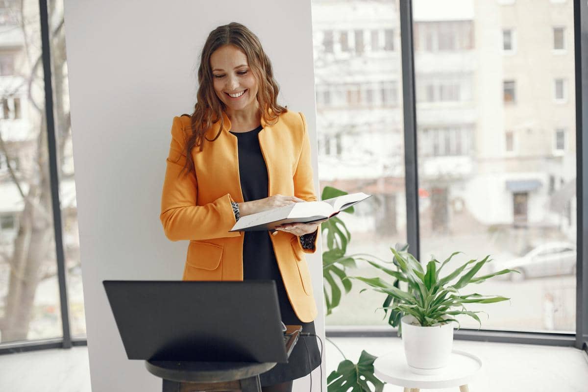 5 Zodiak yang Punya Leadership Alami di Tempat Kerja