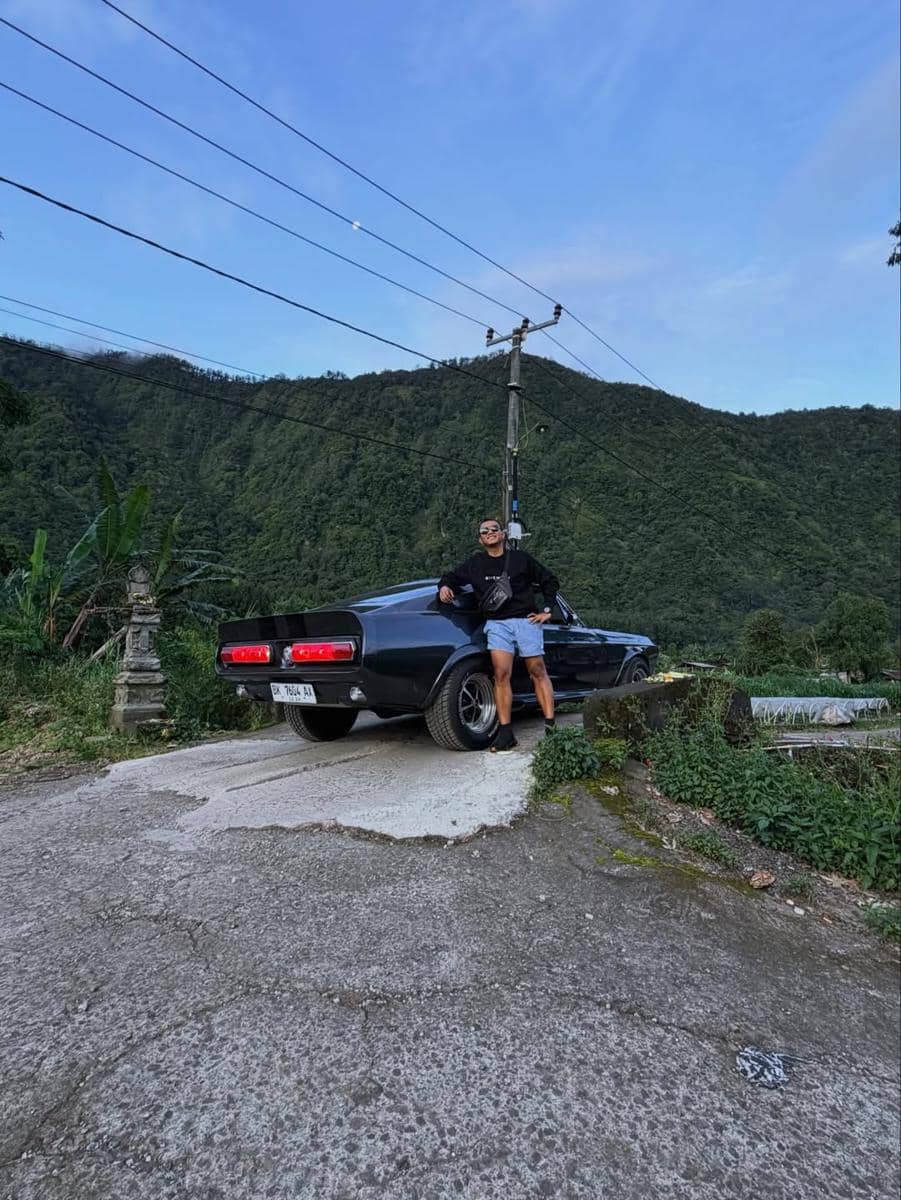 Denny Caknan touring dari Ngawi ke Bali dengan mobil tua