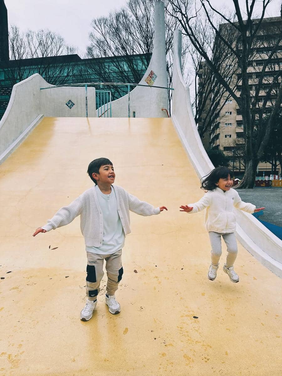 Keluarga Gadis Sadiqah liburan ke Jepang saat sakura bersemi