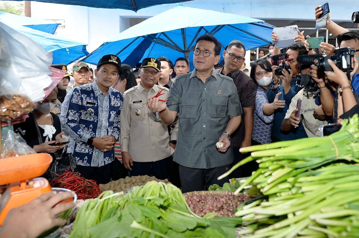 Wagub dampingi Mendag sidak pasar (1).jpg.jpeg