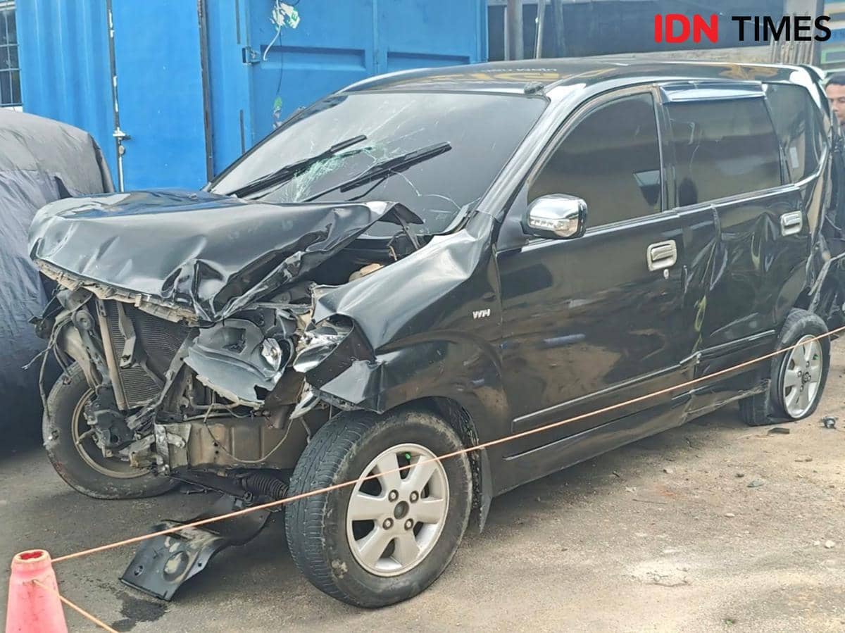 Diduga Ngebut, Polisi Tabrak Tiga Motor dan Satu Mobil di Balam