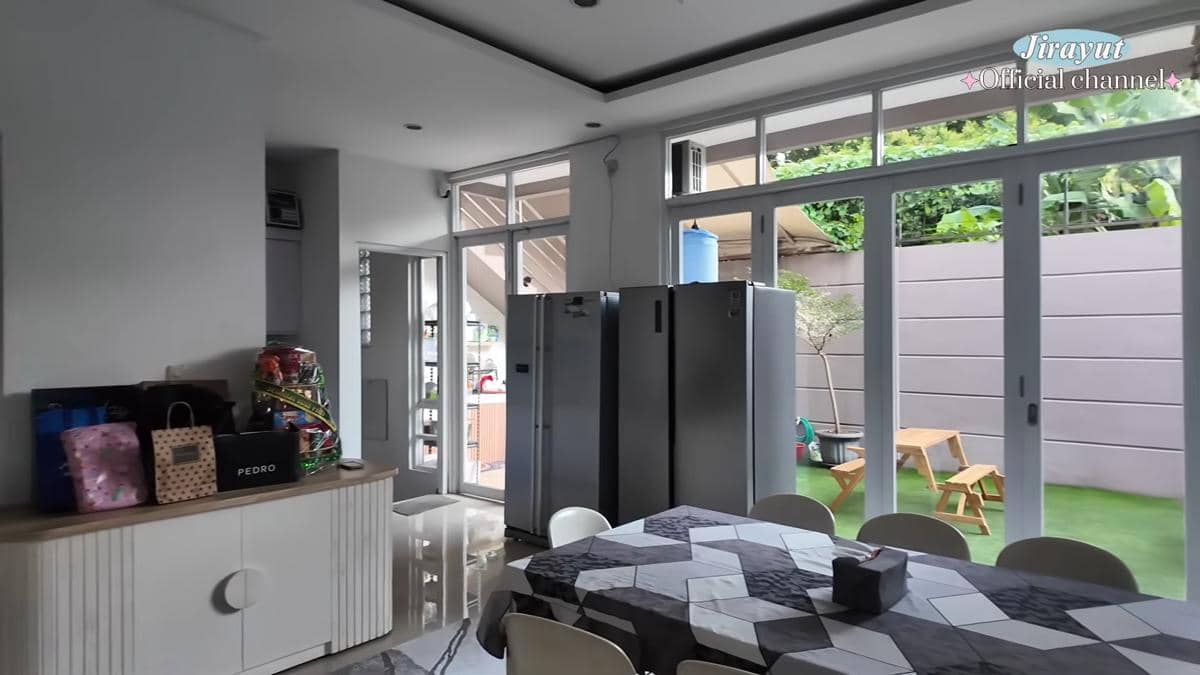 rumah baru Jirayut (youtube.com/jirayutofficialchannel)