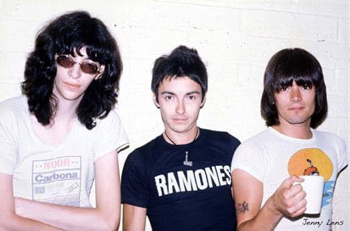 Arturo Vega, Joey Ramone, dan Dee Dee Ramone.