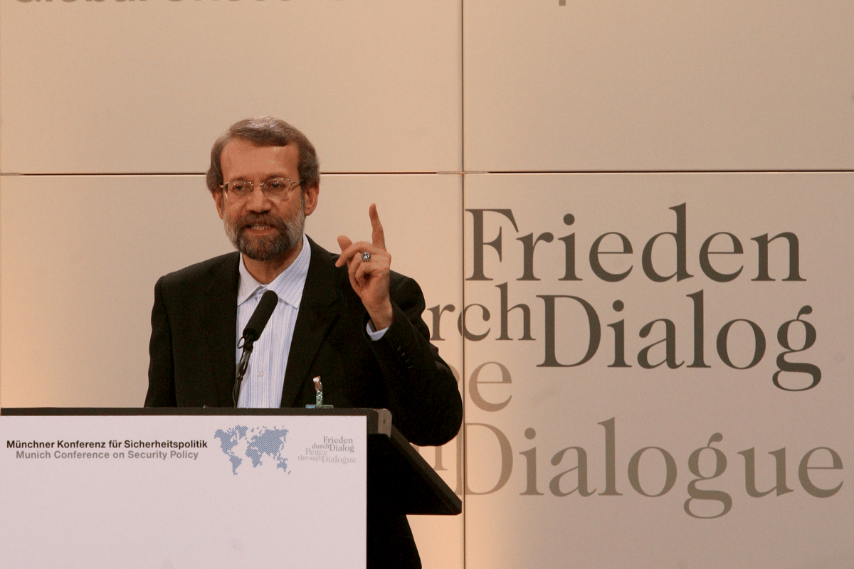 Konferensi Keamanan Munich ke-43 tahun 2007: Dr. Ali Larijani, Sekretaris Dewan Keamanan Nasional Tertinggi, Republik Islam Iran. (Creator:Sebastian zwez, CC BY 3.0 DE, via Wikimedia Commons)