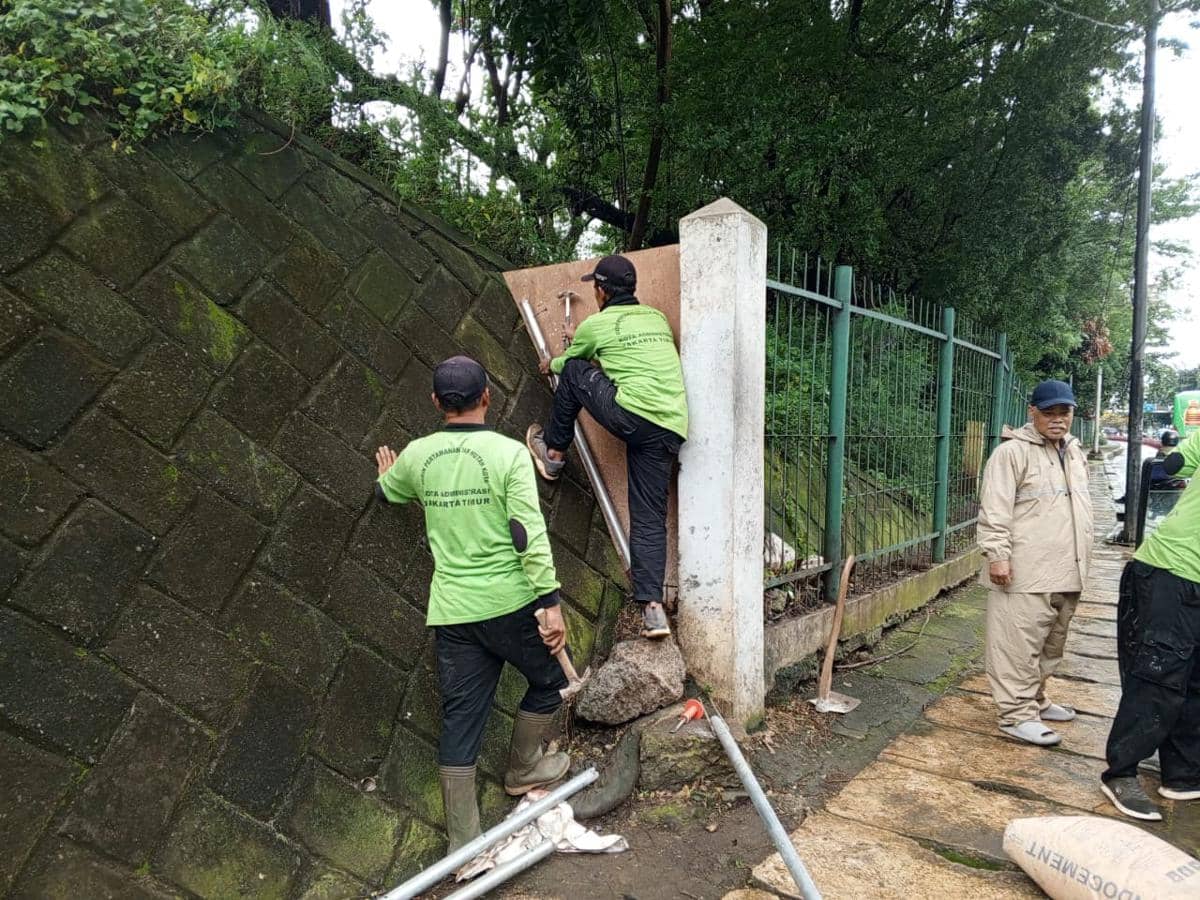 Jalur Ilegal Hutan Kota Cawang Ditutup, Diduga Jadi Lokasi Asusila