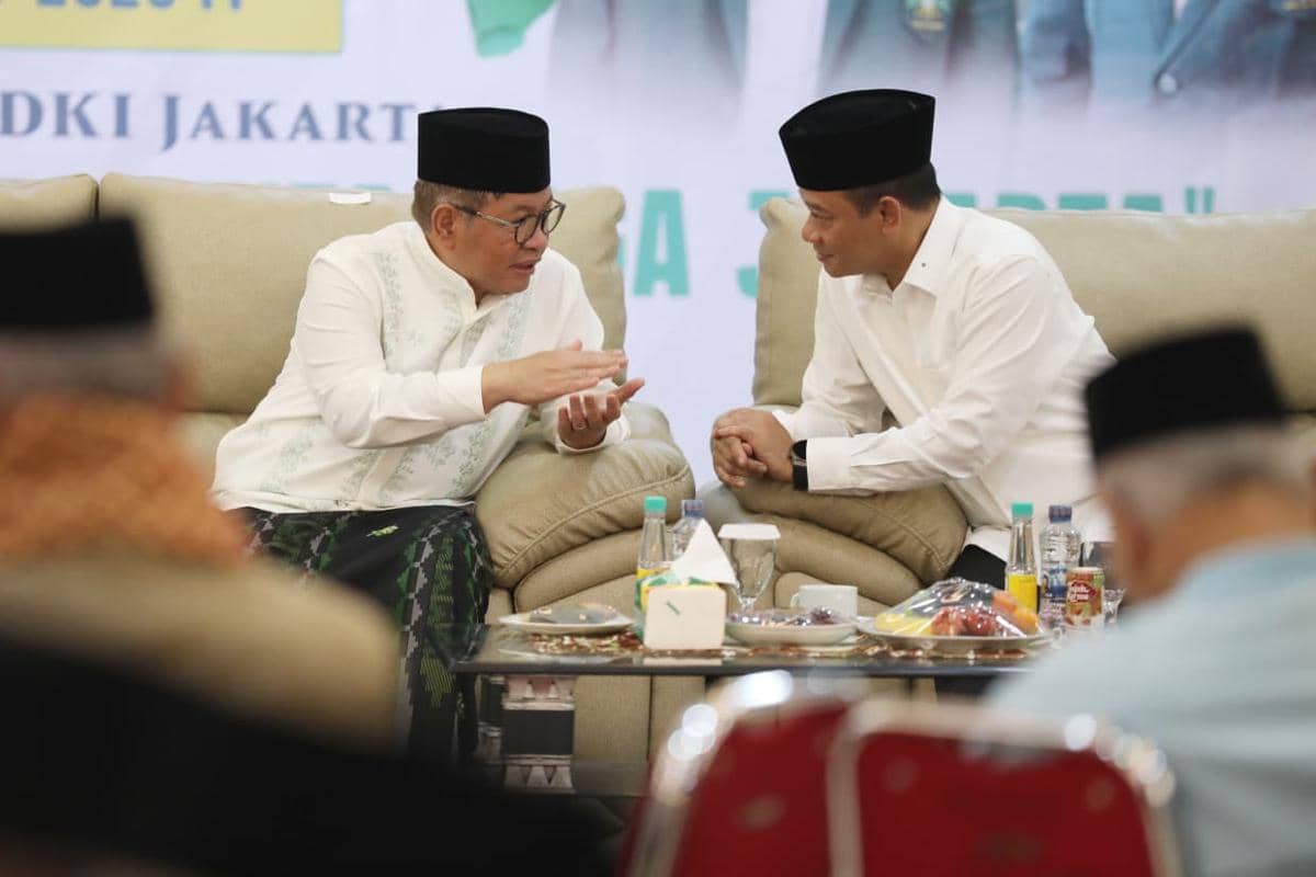 Gubernur DKI Jakarta, Pramono Anung, menghadiri kegiatan Safari Ramadan 1447 H/2026 M bersama para ulama dan umara se-DKI Jakarta di Pondok Pesantren Al Hamid, Jalan Cilangkap Baru, Cipayung, Jakarta Timur, pada Sabtu (28/2). (dok. Pemprov DKI)