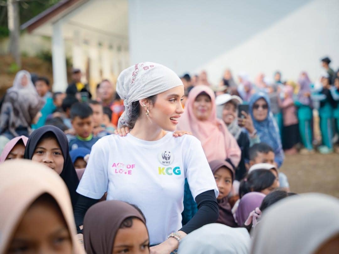 Potret Cinta Laura datangi Aceh