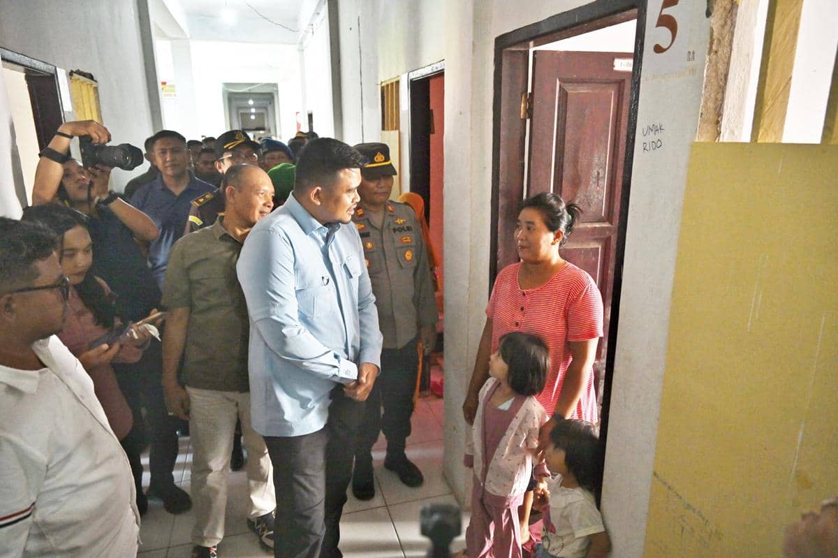 Gubsu_Meninjau Huntara dan Huntap di Pinangsori Tapteng 7 .jpg.jpeg