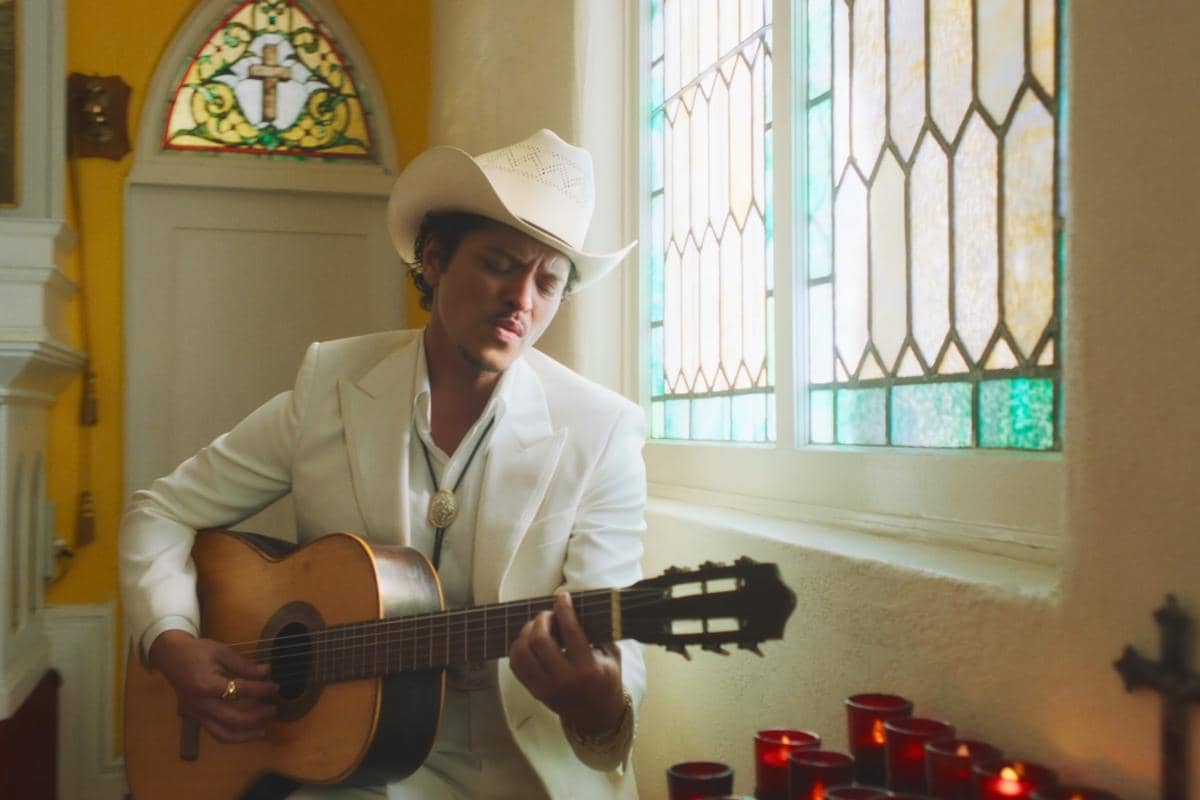 lirik lagu risk it all bruno mars