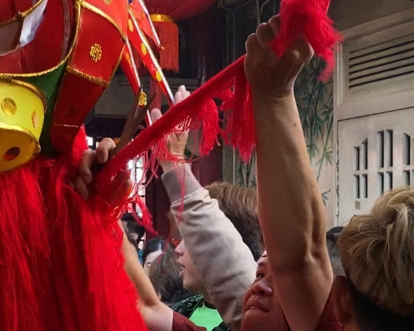 Serunya Warga Pontianak War Jenggot Naga, Ini Filosofisnya!