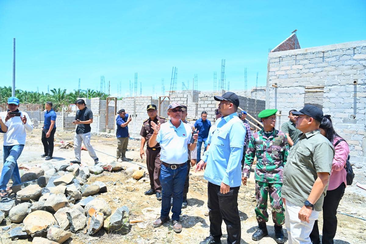 Gubsu_Meninjau Huntara dan Huntap di Pinangsori Tapteng 2 .jpg.jpeg