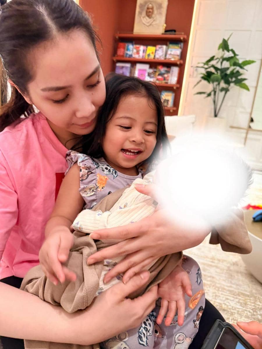 Raffi-Nagita unggah bayi di Instagram