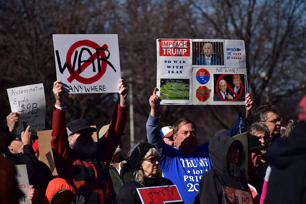 Survei Membuktikan: Mayoritas Warga AS Tolak Serangan ke Iran