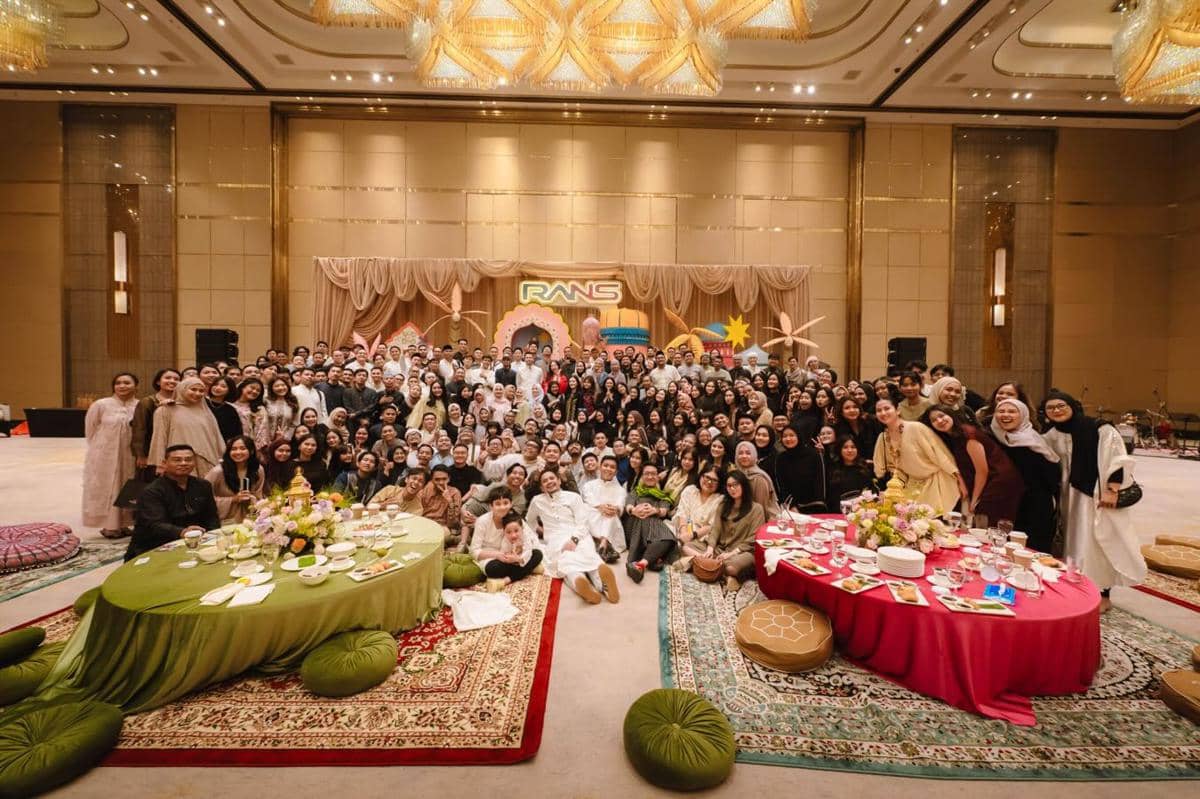 Raffi Nagita Buka Puasa Bareng Karyawan (instagram.com/raffinagita1717)