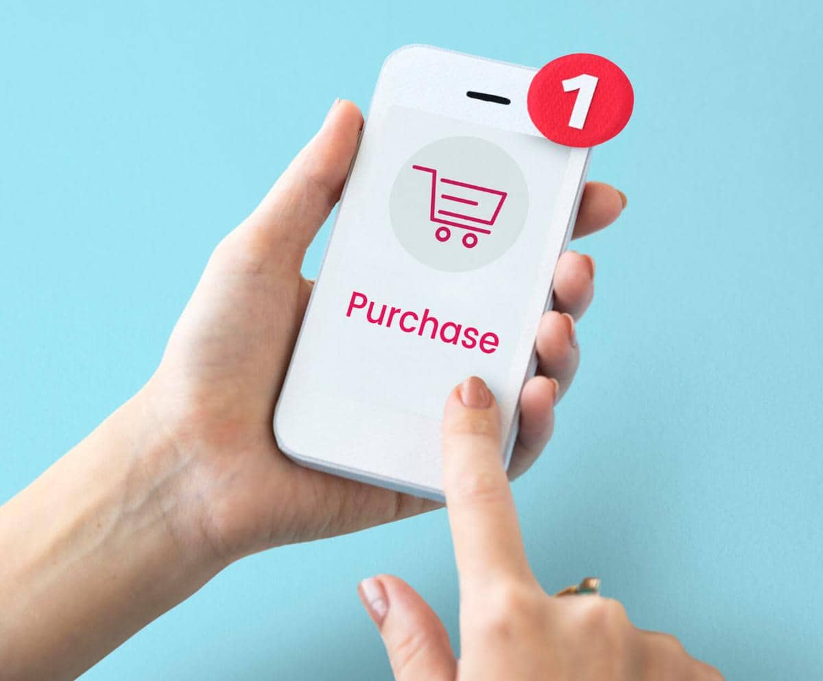 ilustrasi checkout, belanja online