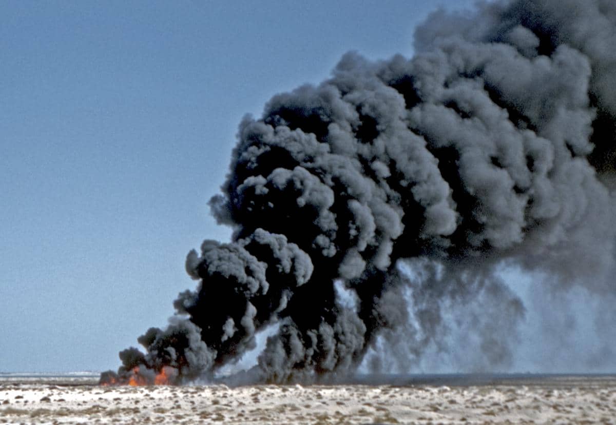 Dampak Serangan Drone Iran ke Kilang Minyak Tertua Arab Saudi