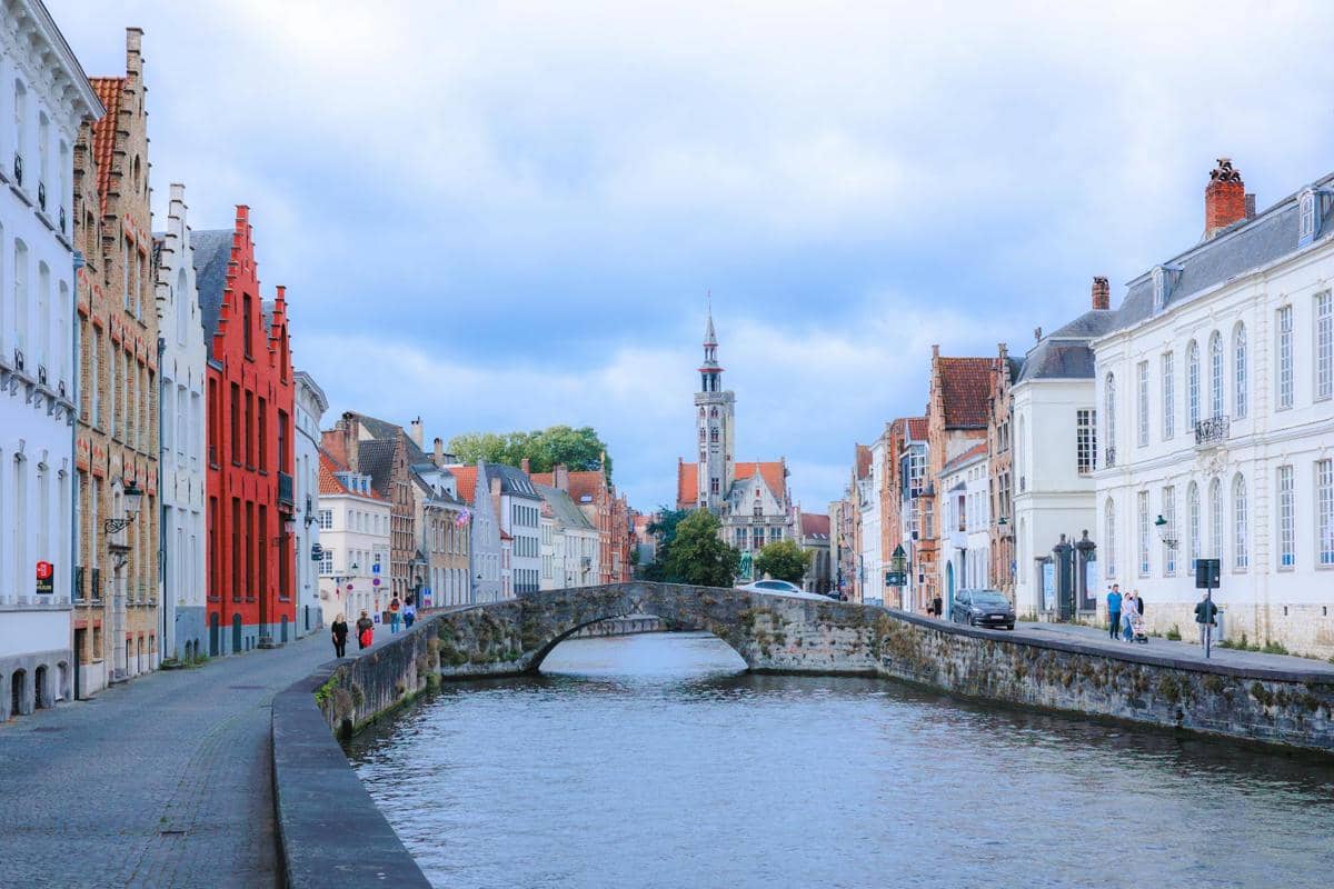 ilustrasi kota Bruges