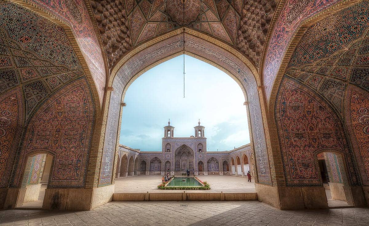 potret Nasir al-Mulk Mosque 