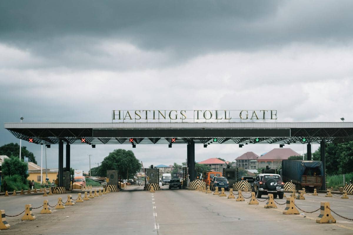 Ilustrasi gerbang tol