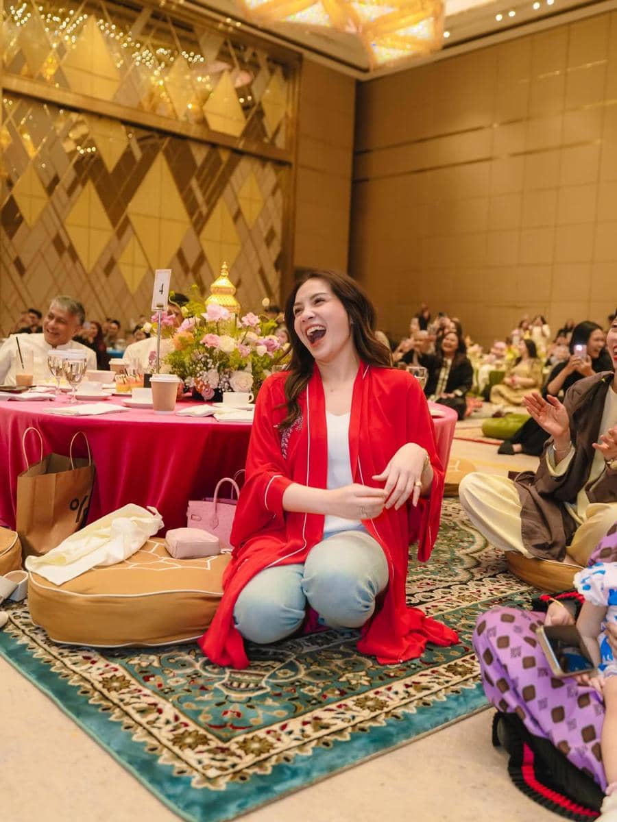 RANS Entertainment mengadakan buka puasa bersama.