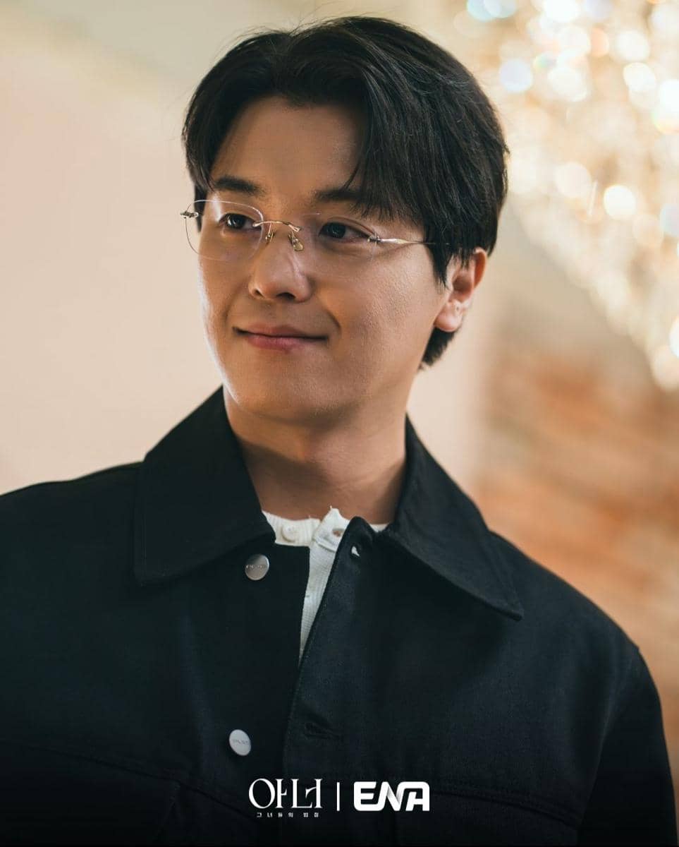 Cuplikan drakor Honour