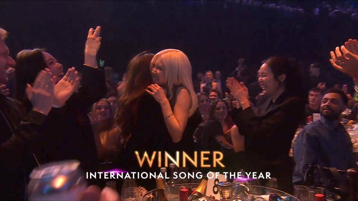 potret Rosé BLACKPINK di BRIT Awards 2026