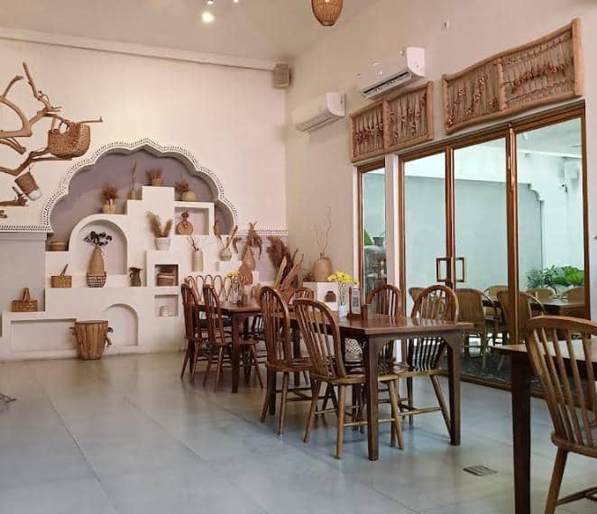 Kalluna Café & Restaurant