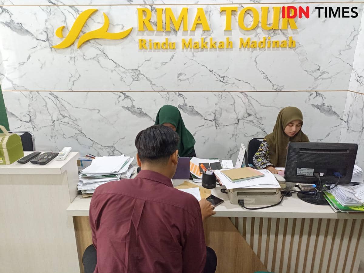 Calon Jemaah di Semarang Pasrah Ibadah Umrah Kena Efek Perang Iran-USA