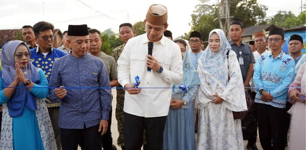 52 Tahun Rusak, Dua Jalan di Lamsel Akhirnya Diperbaiki