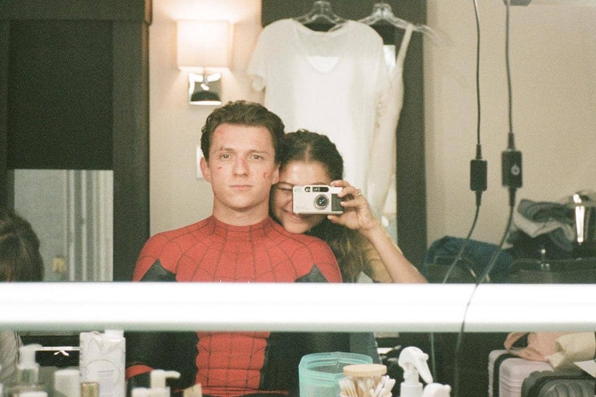 Stylist Sebut Tom Holland dan Zendaya Sudah Menikah