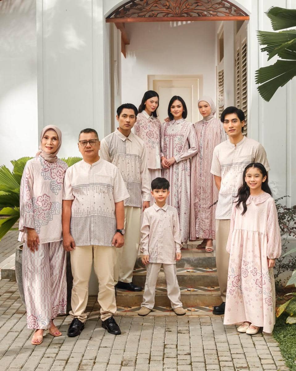 Sarimbit Lebaran 2026 untuk keluarga besar.