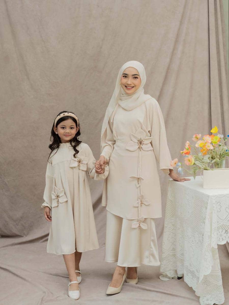 ADORE Kaia Bloom Raya Couple
