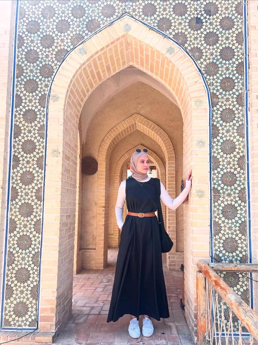 OOTD Hijab Feminin ala Zee Zee Shahab