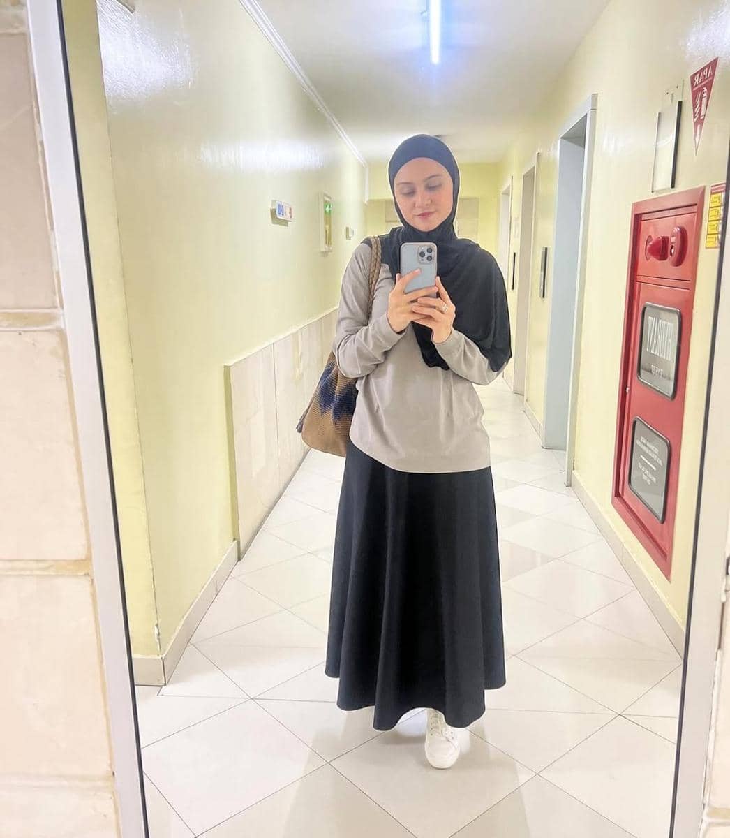 OOTD Hijab Feminin ala Zee Zee Shahab